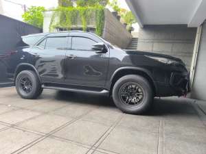 Jual bekas Antik Fortuner TRD Th2020 Modif Hedon,lokasi di Surabaya Kota