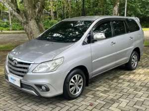 Jual bekas ANTIK Innova G Diesel 2015 Low KM,lokasi di Semarang Kota
