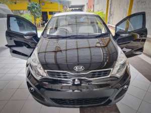 Jual bekas ANTIK KIA Rio 1.4, 7 Speed, 5 Doors 20132014 Low Km 21ribu,lokasi di Sleman Kab.