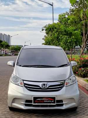 Jual bekas ANTIK KM 20RBHonda Freed 1.5 SD AT 2013 Freed 2013 Freed 2014 Freed,lokasi di Jakarta Barat