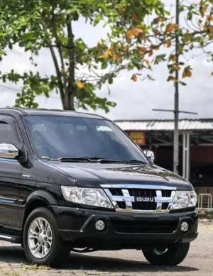 Jual bekas ANTIK KM 40 Isuzu Panther LS Turbo 2019 Manual Plat H Like New,lokasi di Semarang Kota