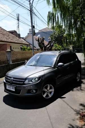 Jual bekas ANTIK KM 40RBVW TIGUAN TSi 1.4 AT 2013 FULL ORI,lokasi di Bandung Kota