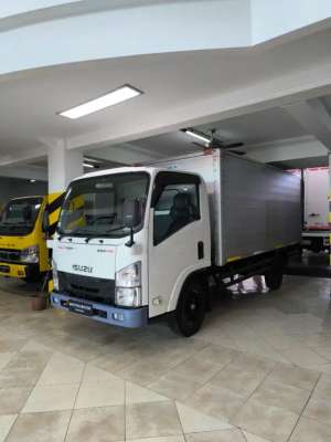 Jual bekas Antik Truk ELF 4RdLong Th2021 Box Alumunium,lokasi di Malang Kota