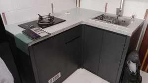 Apart Full furnish 1 Kamar Luas lokasi di Surabaya Kota, tersedia melalui melalui situs Olx