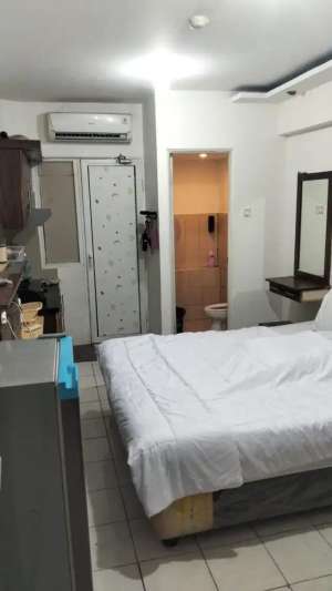 Apart Green Pramuka Studio lokasi di Jakarta Pusat, tersedia melalui melalui situs Olx