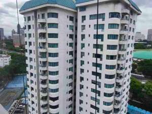 apartemen park royal Gatot Subroto lokasi di Jakarta Selatan, tersedia melalui melalui situs Olx