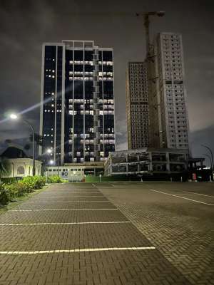 Apartement Kingland Avenue lokasi di Tangerang Selatan Kota, tersedia melalui melalui situs Olx