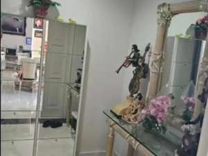 APARTMENT THE ADHIWANGSA GOLF RESIDENCE 3BEDROOM lokasi di Surabaya Kota, tersedia melalui melalui situs Olx