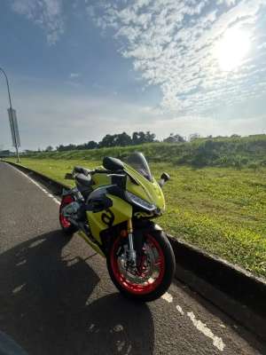Jual bekas Aprilia RS660 crossplane Harley sound,lokasi di Jakarta Barat