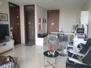 Apt. Rosebay Graha Famili 2BR lokasi di Surabaya Kota, tersedia melalui melalui situs Olx