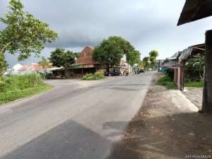 Area SKE Jl. Jambon Tanah Jogja Dalam Ringroad Dekat JCM Akses Mobil Papasan SHMP lokasi di Sleman Kab., tersedia melalui melalui situs Olx