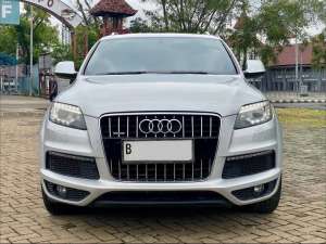 Jual bekas AUDI Q7 3.0 S-LINE AT SILVER 2012,lokasi di  ,Jakarta Pusat