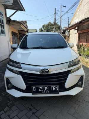 Jual bekas avanza E at matic 2021 km low, mobil antik,lokasi di Tangerang Kota