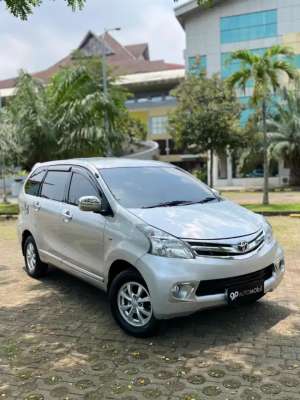 Jual bekas Avanza G 2012 1.3Automatic Silver MtlH Tg-2 Good Condition Terawat,lokasi di Semarang Kota