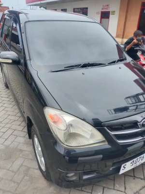 Jual bekas Avanza metik 2010,lokasi di  ,Jombang  Kab.