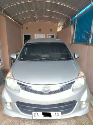 Jual bekas Avanza Veloz tahun 2012,lokasi di Banjarmasin Kota