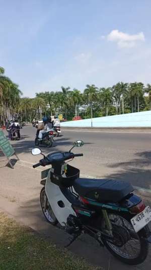 Jual bekas ayo beli enak buat harian motor aman, siap pake touring, jarak jauh an,lokasi di Bandung Kota