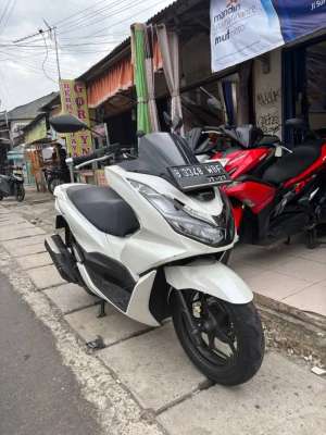 Jual bekas B - DP500RB HONDA PCX 160 ABS 2022 CASH CREDIT,lokasi di Tangerang Selatan Kota