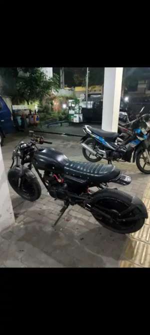 Jual bekas Bajaj pulsar 180cc,lokasi di Bandung Kota