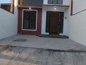 baru 1lt 700jt an bisa KPR SHM lokasi di Surabaya Kota, tersedia melalui melalui situs Olx