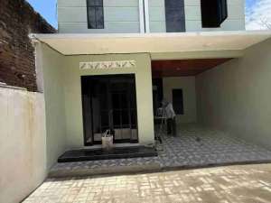 Baru Gress, Termurah Rumah di Kendangsari Rungkut - Dekat Tenggilis Jemursari lokasi di Surabaya Kota, tersedia melalui melalui situs Olx