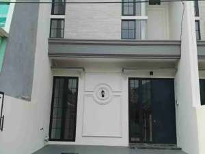 BARU GRESSPERUMAHAN BARUK BARAT SELANGKAH KE RAYA MERR , tersedia melalui melalui situs Olx