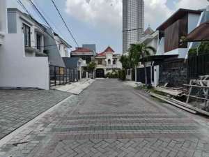 Baru GressRumah Dharmahusada Mas lokasi di Surabaya Kota, tersedia melalui melalui situs Olx