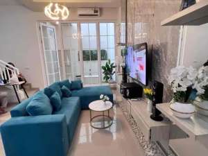 Baru GressRumah Puri Galaxy dekat Galaxy Mall lokasi di Surabaya Kota, tersedia melalui melalui situs Olx