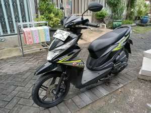 Jual bekas Beat 2018 kondisi sgt bagus ful ori siap pakai samsat ketintang,lokasi di Surabaya Kota