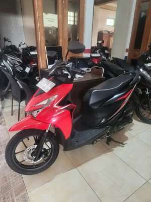 Jual bekas Beat all new 2024 hitam merah Gbm,lokasi di Bantul Kab.