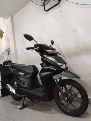 Jual bekas Beat Deluxe ISS 20222023 Orisinil Bagus Plat Jakarta ABBA,lokasi di Tangerang Selatan Kota