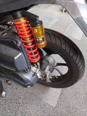 Jual bekas Beat Deluxe ISS th 2021 irit, bandel, suoz, jozz, part murah, istiewa,lokasi di Surabaya Kota