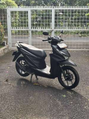 Jual bekas BEAT DELUXE SMART KEY 2024,lokasi di Jakarta Barat