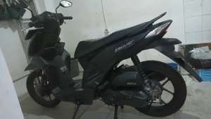 Jual bekas beat duluxe 2021 lengkap,lokasi di Jakarta Barat