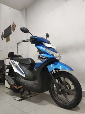 Jual bekas Beat Fi 20132014 Pajak Panjang Mesin Bagus Siap Gas ABBA,lokasi di Tangerang Selatan Kota