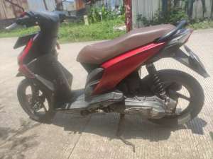 Jual bekas Beat Karbu Surat surat STNK tidak akur,lokasi di Depok Kota