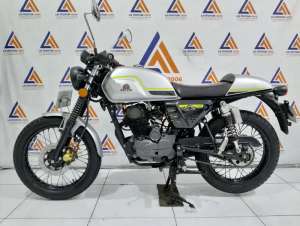 Jual bekas BENELLI MOTOBI 152 TH 2023SIAP PAKAIRAWATAN SERVICE MESIN HALUS,lokasi di Tangerang Selatan Kota
