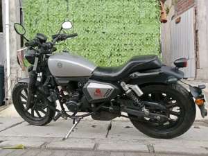Jual bekas Benelli Motobi EVO200,lokasi di Surabaya Kota
