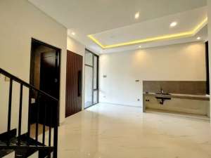 Bintang Diponggo Dukuh Kupang Timur lokasi di Surabaya Kota, tersedia melalui melalui situs Olx