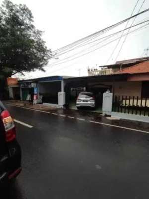 BISA JADI 10 RUKO.. RUMAH BESAR STRATEGISPONDOK BAMBU lokasi di Jakarta Timur, tersedia melalui melalui situs Olx