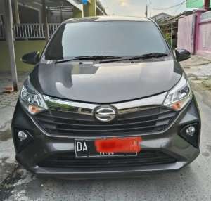 Jual bekas Bismillah Daihatsu Sigra tipe R 2021 pakaian pribadi,lokasi di  