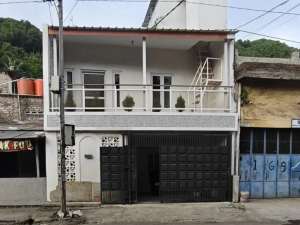 Bismillah, dijual Rumah di Jalan Raya Kerkof Leuwigajah Cibeber CimahiDibawah harga pasarHarga 650 jt lokasi di Cimahi Kota, tersedia melalui melalui situs Olx