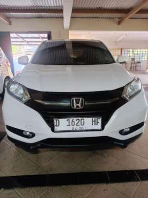 Jual bekas Bismillah numpang jual HR-V. E cvt. No. D. Putih,lokasi di Ciamis Kab.