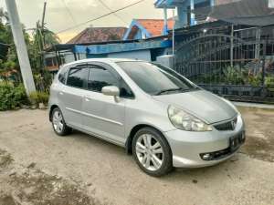 Jual bekas BismillahirrahmanirrahimDi jual Cepat BU mobil sendiri,lokasi di Surabaya Kota