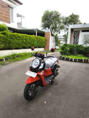Jual bekas Bissmillah dijual motor Honda Scoopy SE 2023,lokasi di Jakarta Utara