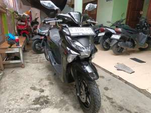 Jual bekas BLN 8 YAMAHA GEAR ULTIMA 2025 KM 4RB BS TT 2024 DI CILEDUG HARGA PAS,lokasi di Tangerang Selatan Kota