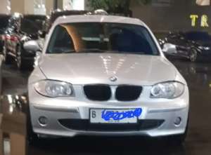 Jual bekas BMW 120i CBU LIMITED UNIT,lokasi di Jakarta Selatan