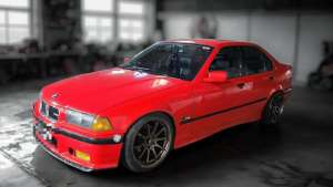Jual bekas BMW 318i 1993 GANTENG SIAP PAKAI - BMW 318i M40 MT 1993 GAGAH, MEWAH,lokasi di Bogor Kab.