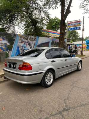 Jual bekas BMW 318i 2000 Bensin,lokasi di Bekasi Kab.