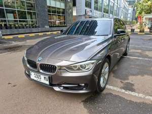Jual bekas BMW 320 i At 2015 darkbrown,lokasi di Jakarta Pusat